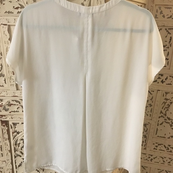RO & DE White Short Sleeve Top - Picture 3 of 4
